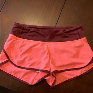 Lululemon speed up short 2.5” inseam, size 4